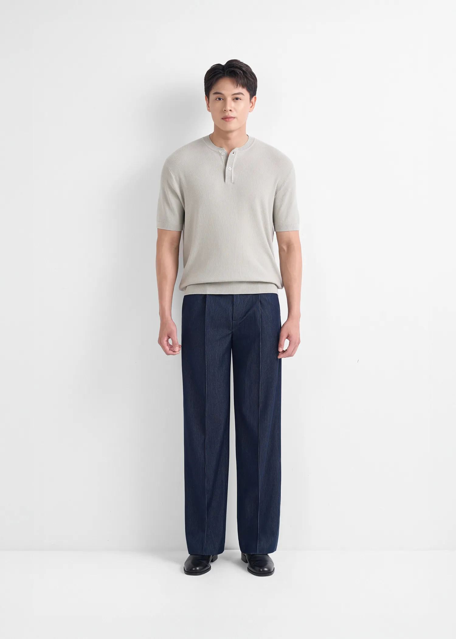 One-Tucked Back-Banded Wide Pants - Ảnh 3