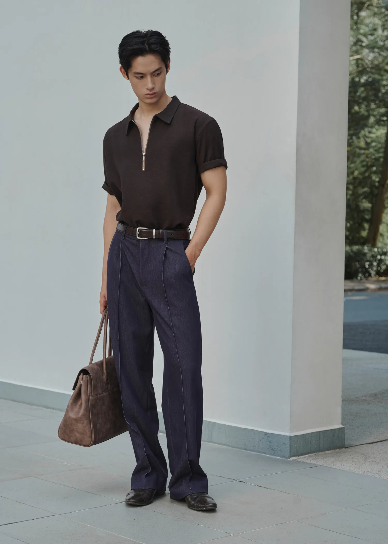 One-Tucked Back-Banded Wide Pants - Ảnh 9